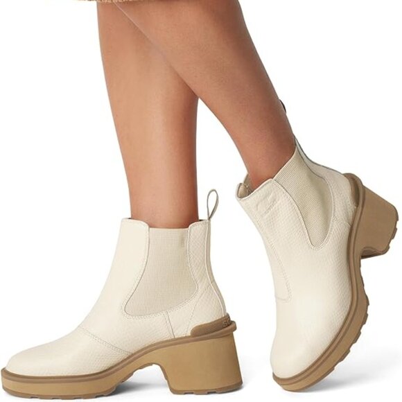 Sorel Women's Hi-Line Heel Chelsea Boots - Picture 2 of 4